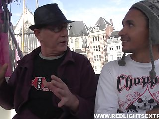 Guy on vacation from Mexico fucks a hot hooker in Amsterdam